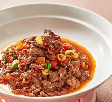 Stir-Fried Black Beef
