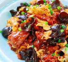 Sour Stir-Fried Egg with Wood Ear Mushrooms