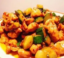 Stir-Fried Chicken with Sauce