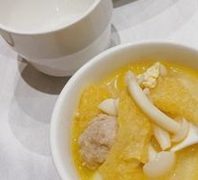 Bamboo Fungus Chicken Soup with Wood Ear Mushrooms