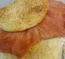 Braised flatbread with egg and pork tenderloin