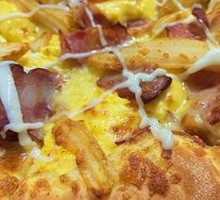 American-style Bacon & Potato Pizza