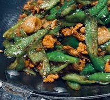 Signature Black Pork Stir-fry