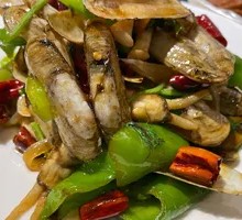Spicy Stir-Fried Clams