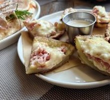 Cheese Ham Baked Potato Skin