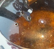 Stewed Goose in Iron Pot