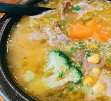 Sour Cabbage Beef Noodle Soup