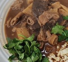 Braised Pork and Steamed Bun