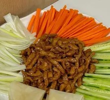 Beijing-style Shredded Pork in Soy Sauce