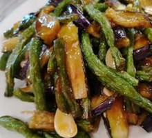 Eggplant and Green Bean Stir-Fry