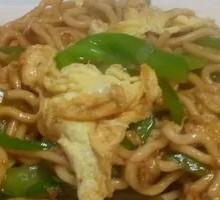 Green Pepper Egg Noodles