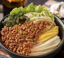 Spicy Pickled Mustard Greens with Minced Pork and Rice Noodles