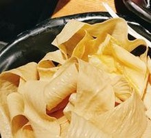Oil-soaked tofu skin