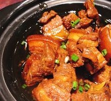 Grandma Qiao's Small Braised Pork