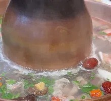 Mountain Spring Clear Soup Pot