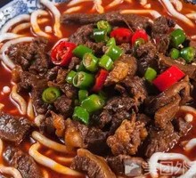 Old Jar Sichuan-style Beef Noodles