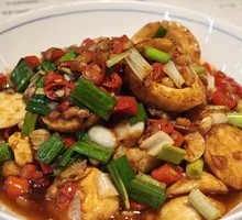 Spicy Chopped Pepper Stir-fried Egg Skin with Golden Eggs