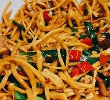 Stir-Fried Pork Shreds with Bamboo Shoots