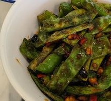 Spicy minced pork with stir-fried eggplant and beans