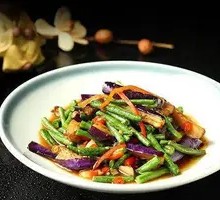 Stir-fried long beans with eggplant