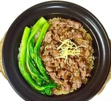 Black Pepper Beef Claypot Rice