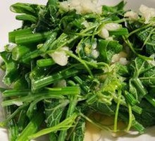 Garlic Stir-Fried Bitter Melon Tips