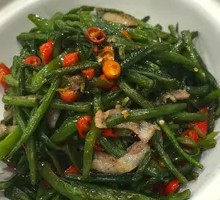 Pot-Braised Fresh Pepper and String Beans