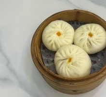 Beijing-style Braised Pork Buns