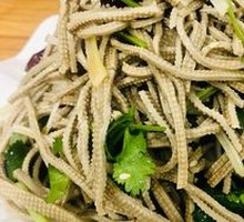 Tofu丝 with green onion