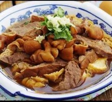 Stewed Intestines with Flatbread