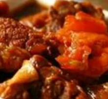 Stewed Beef with Tomatoes in Pot