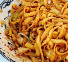 Oil-Poured Noodles