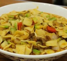 Beef Stir-Fried Noodles