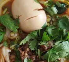 Braised Egg Knife-Shaved Noodles
