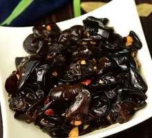 Cold-mixed black fungus