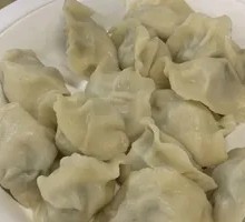 Pork and Napa Cabbage Sour Soup Dumplings