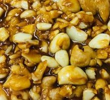 Stewed Pork Intestines with Garlic