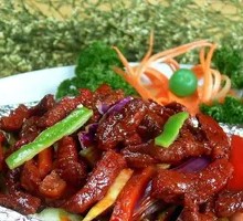 Black Pepper Beef Rice Bowl