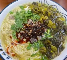 Sour Cabbage Beef Noodles