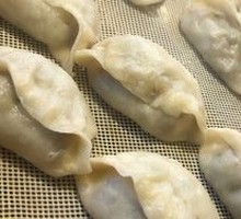 Soy Sauce Pork and Kidney Bean Steamed Dumplings