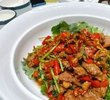 Stir-Fried Beef with Yellow Onion