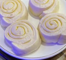 Steamed Dumpling Rolls