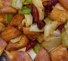 Nang Stir-Fried Cabbage