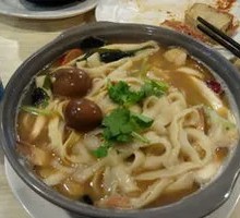Bamboo Pot Knife-Sliced Noodles