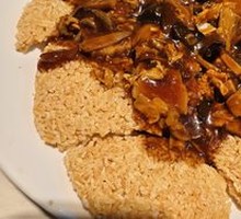 Old Beijing Tofu Noodle Stew with Crispy Rice