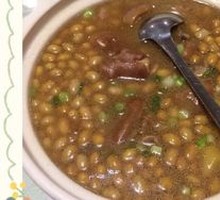 Stewed Pig Feet with Soybeans