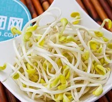 A plate of mung bean sprouts