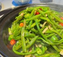 Braised Tofu Noodles in Clay Pot