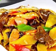 Yellow Mushroom Potato Slices