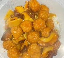 Braised Meatballs Rice Bowl